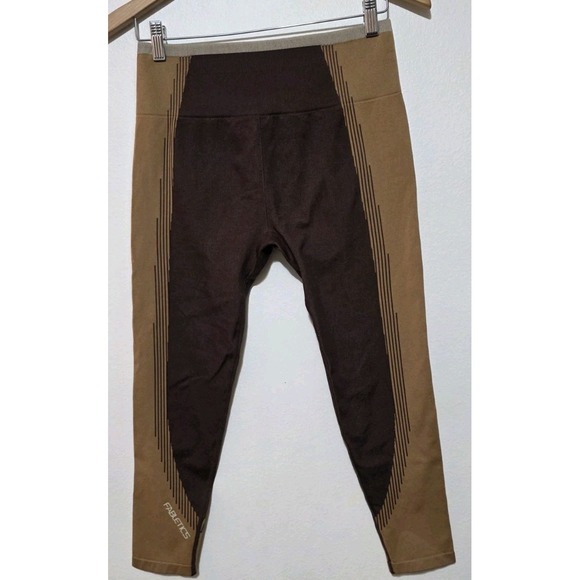 NWT Fabletics Oasis High Rise Ribbed Legging On The Go Fusion Active 3pc Sz L - Picture 2 of 15